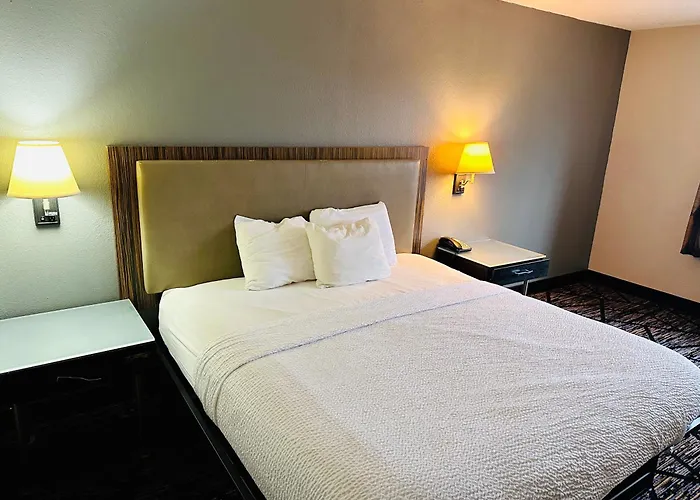 Blisspoint Inn Northwest Indianapolis